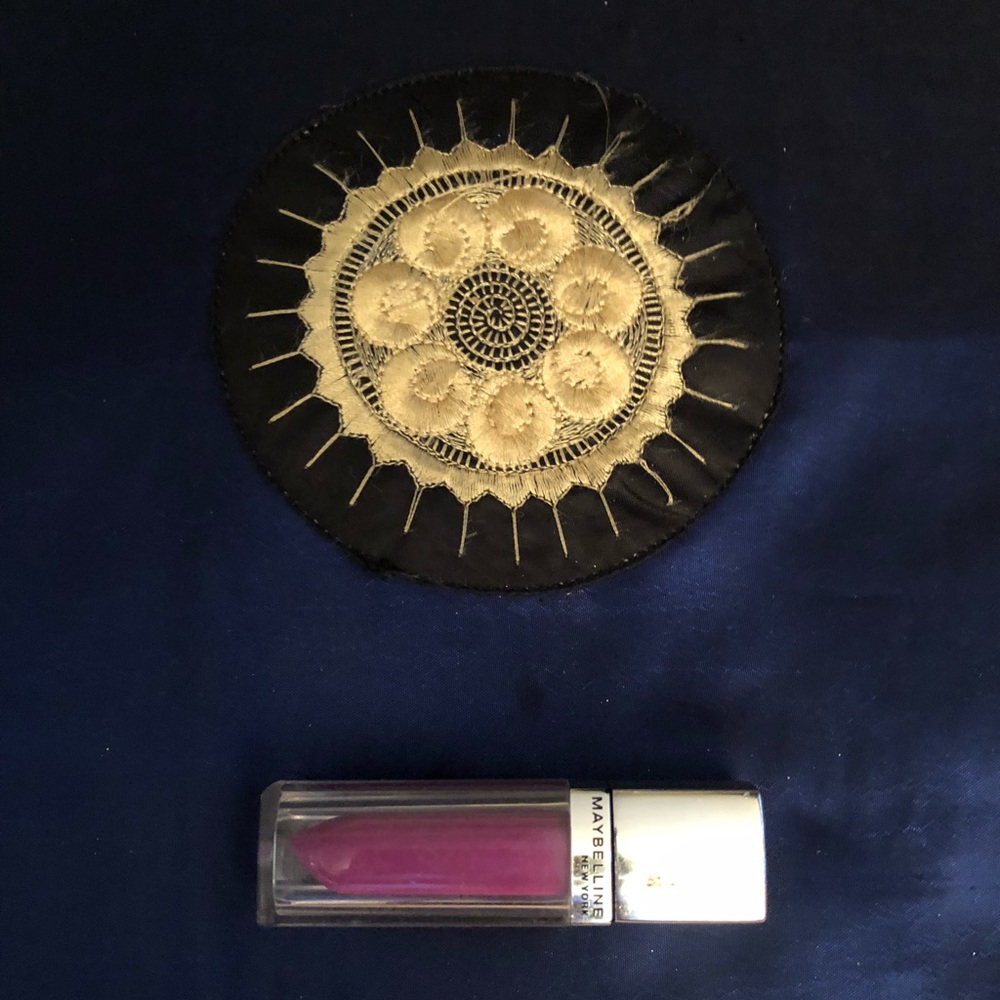 Mabelline Lip Gloss HOT PINK FUCHSIA COLOR